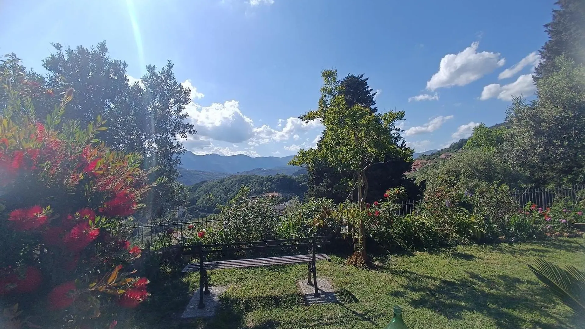 Parkside Apartments-The Gecko Finale Ligure Italy